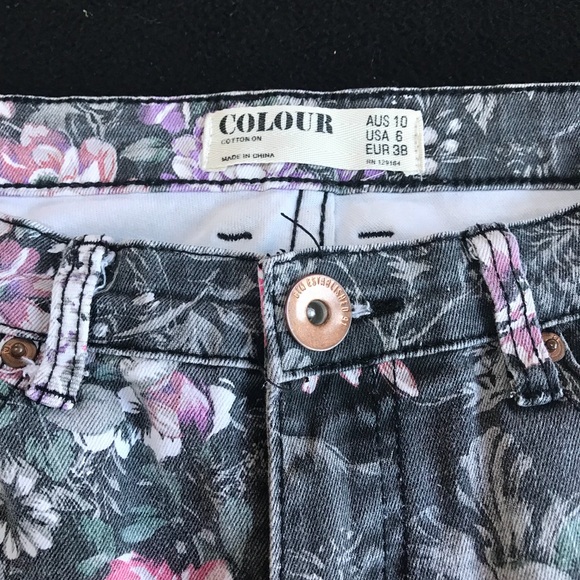 Floral Faded Skinnies - Picture 6 of 8